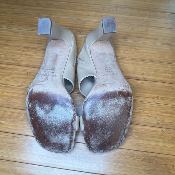 Vince size 11M Sandal/heal. Quinn,Cappuccino Le. - Picture 9 of 9